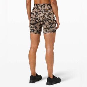 Wunder train 6” short Dispersed Light Raw Linen Multi